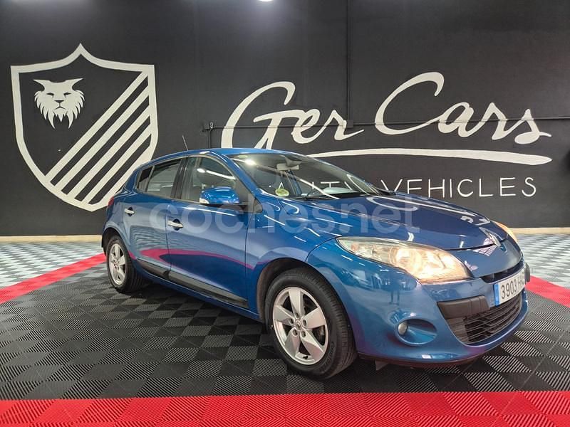 Usado Renault Mégane Dynamique 110 CV (80 kW) 2012 Azul Berlina