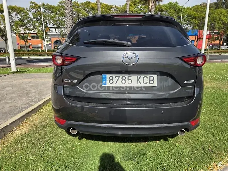Usado Mazda CX-5 150 CV (110 kW) 2017 Gris / plata SUV