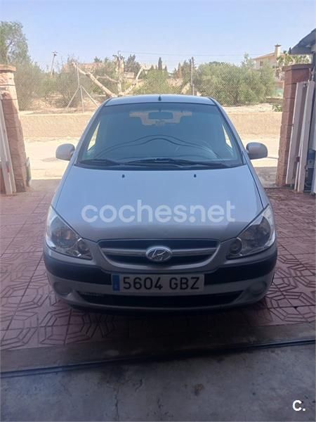 Usado Hyundai Getz 88 CV (64 kW) 2008 Gris / plata Utilitario