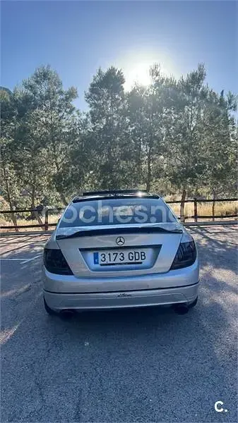 Usado Mercedes C280 231 CV (169 kW) 2008 Gris / plata Berlina