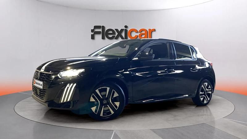 Usado Peugeot 208 Allure 101 CV (74 kW) 2025 Negro Utilitario