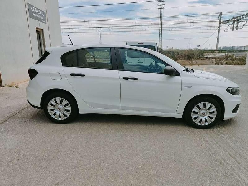 Usado Fiat Tipo Pop 120 CV (88 kW) 2019 Blanco Utilitario