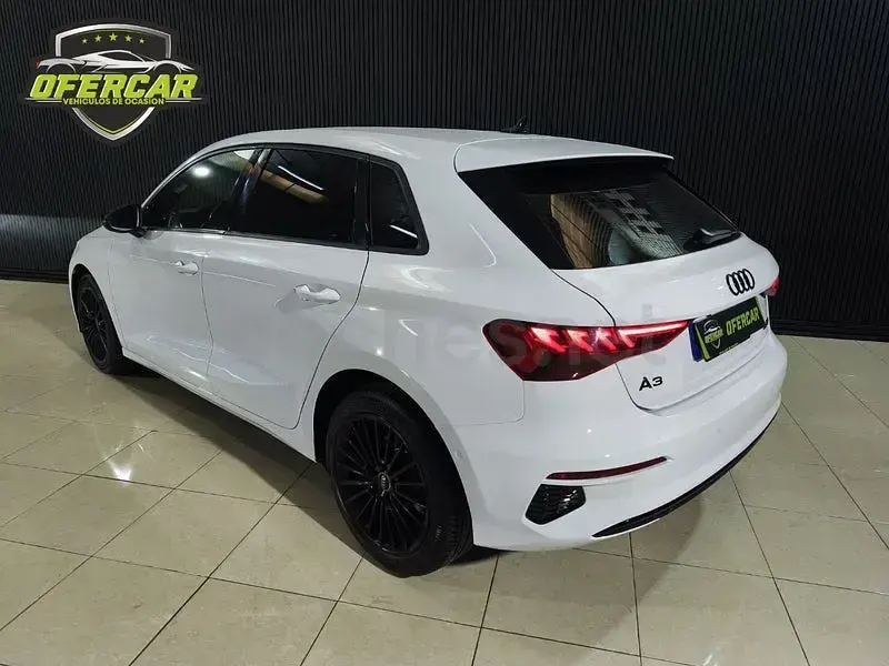 Usado Audi A3 150 CV (110 kW) 2022 Blanco Berlina