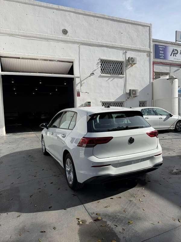 Usado VW Golf VII 116 CV (85 kW) 2021 Blanco Utilitario
