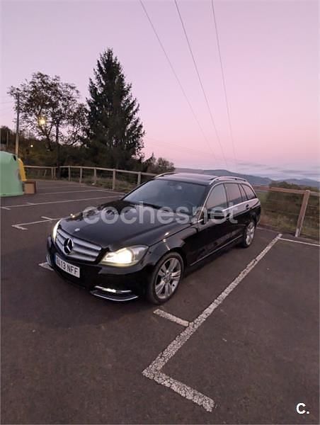 Usado Mercedes C250 Avantgarde 204 CV (150 kW) 2014 Negro Familiar
