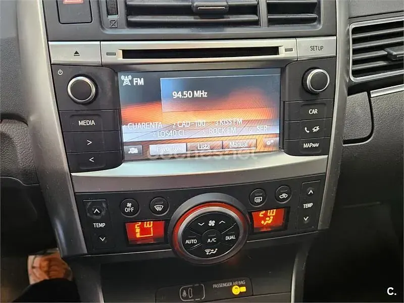 Usado Toyota Verso Comfort 112 CV (82 kW) 2014 Blanco Monovolumen