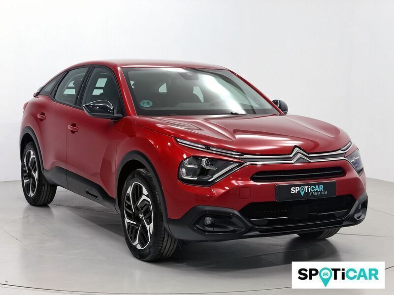 Rojo Usado 2024 Citroën C4 PureTech Berlina | 17.500 € (Precio justo) - Imagen 1/4
