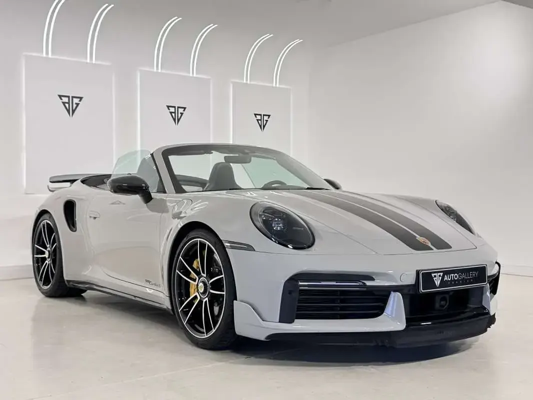 Usado Porsche 992 650 CV (478 kW) 2021 Gris Descapotable