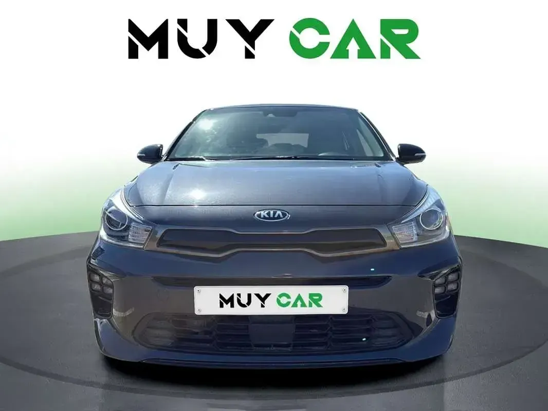 Usado Kia Rio 84 CV (61 kW) 2018 Gris Utilitario