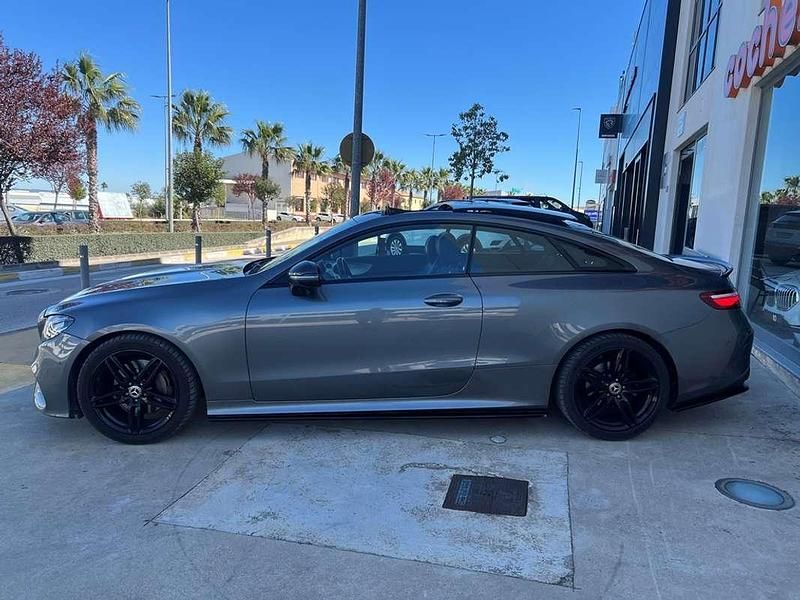 Usado Mercedes E220 194 CV (142 kW) 2018 Gris Coupe