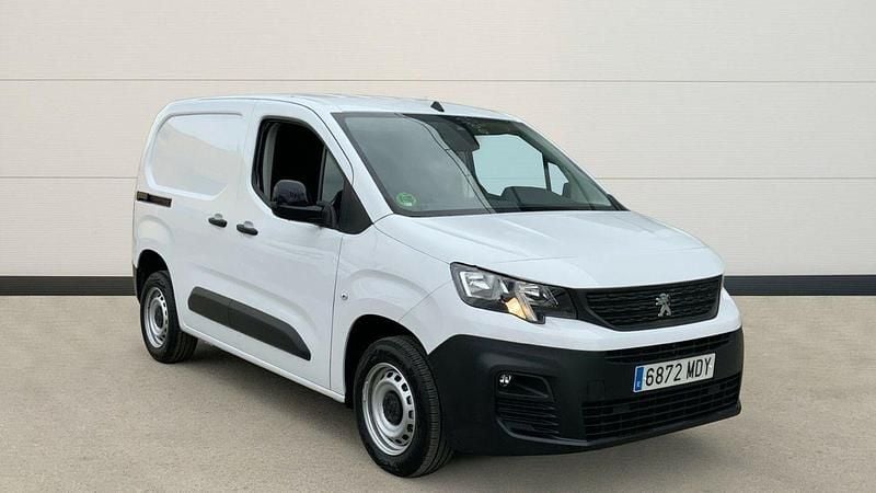 Usado Peugeot Partner 102 CV (75 kW) 2023 Blanco Monovolumen