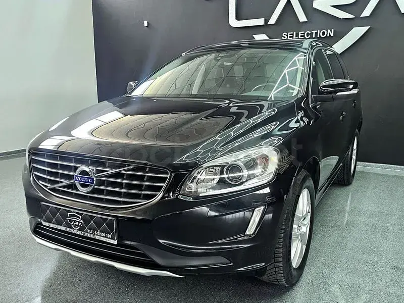 Usado Volvo XC60 Momentum 150 CV (110 kW) 2016 Negro SUV