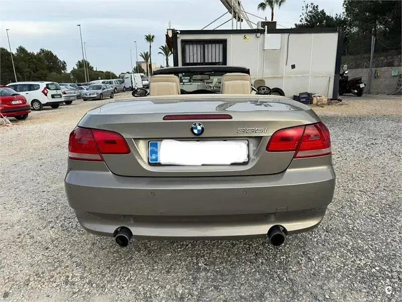 Usado BMW 335 Cabriolet 306 CV (225 kW) 2008 Beige Descapotable