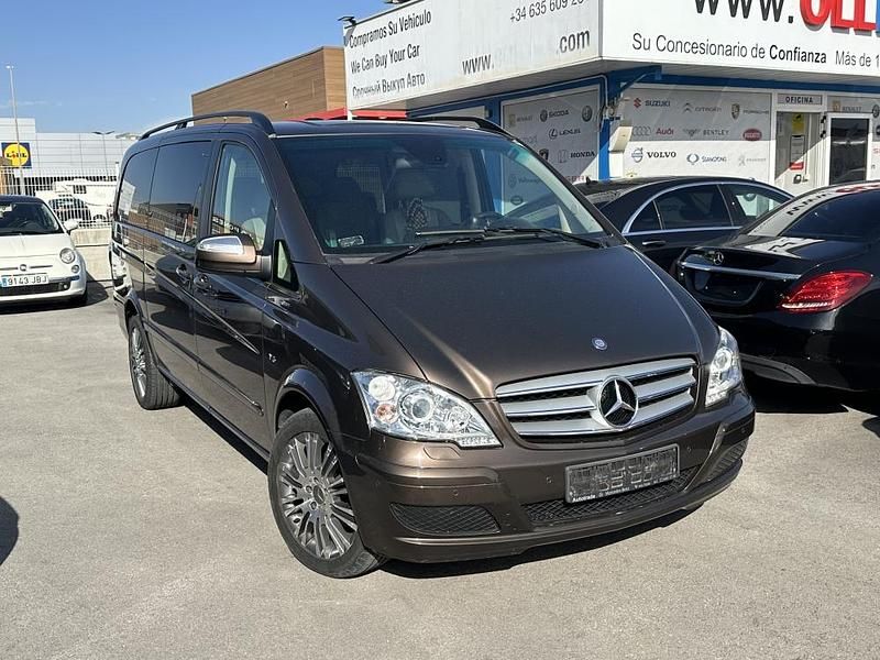 Usado Mercedes Viano 224 CV (164 kW) 2014 Marron metalico Monovolumen