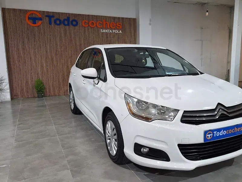 Usado Citroën C4 88 CV (64 kW) 2011 Blanco Berlina