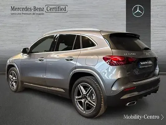 Usado Mercedes GLA200 150 CV (110 kW) 2025 SUV