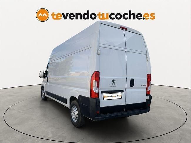 Usado Peugeot Boxer 140 CV (102 kW) 2022 Blanco Van
