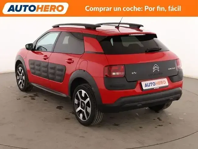 Usado Citroën C4 Cactus Feel 82 CV (60 kW) 2017 Rojo Utilitario