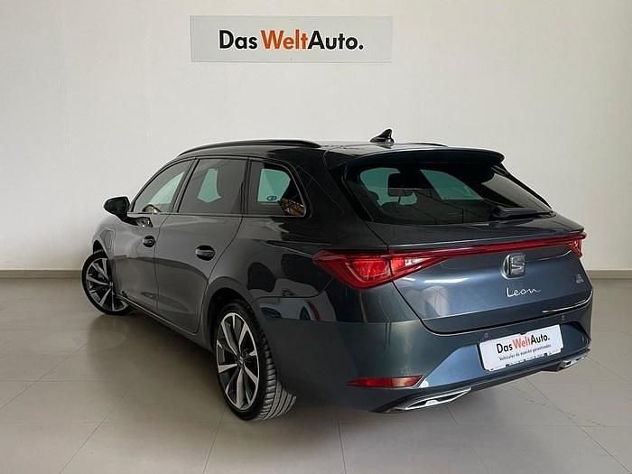 Gris / plata Usado 2020 Seat Leon FR Familiar | 21.400 € (Un poco caro) - Imagen 1/4