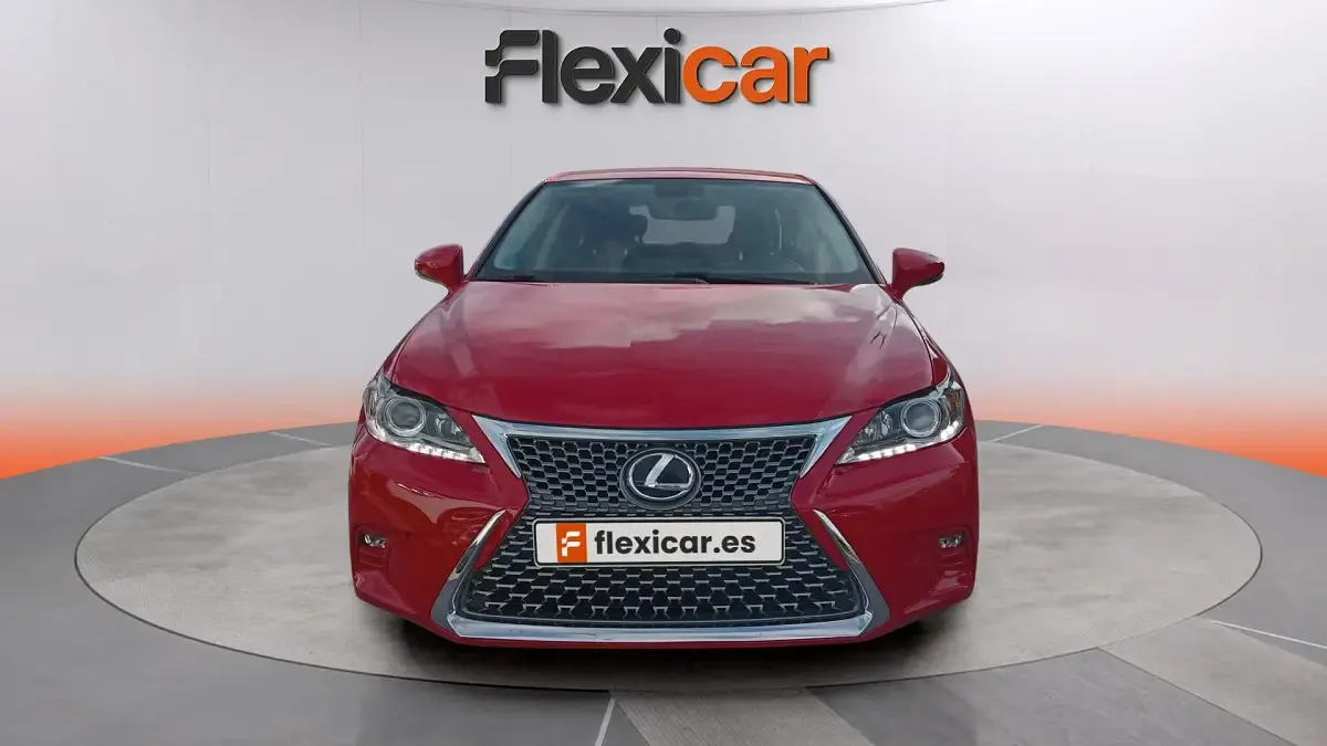 Usado Lexus CT200h 170 CV (125 kW) 2018 Rojo Berlina