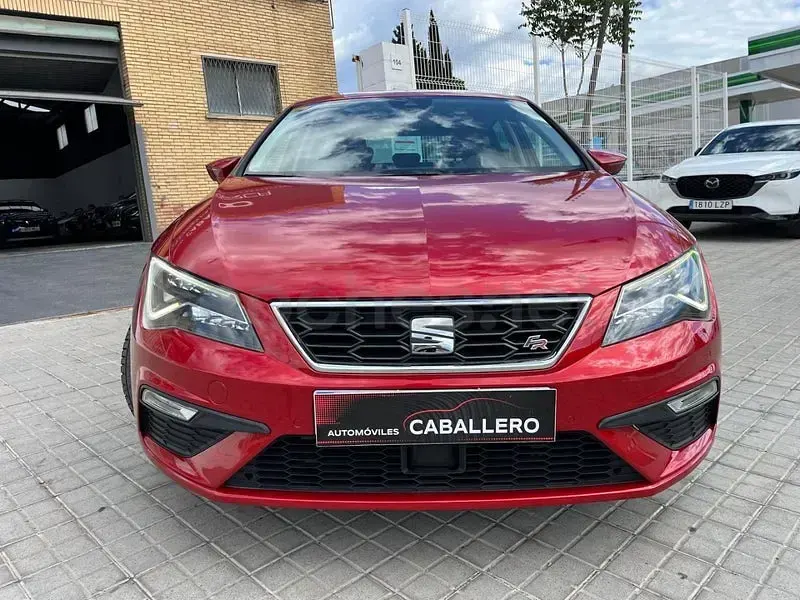 Usado Seat Leon FR 150 CV (110 kW) 2017 Rojo Berlina