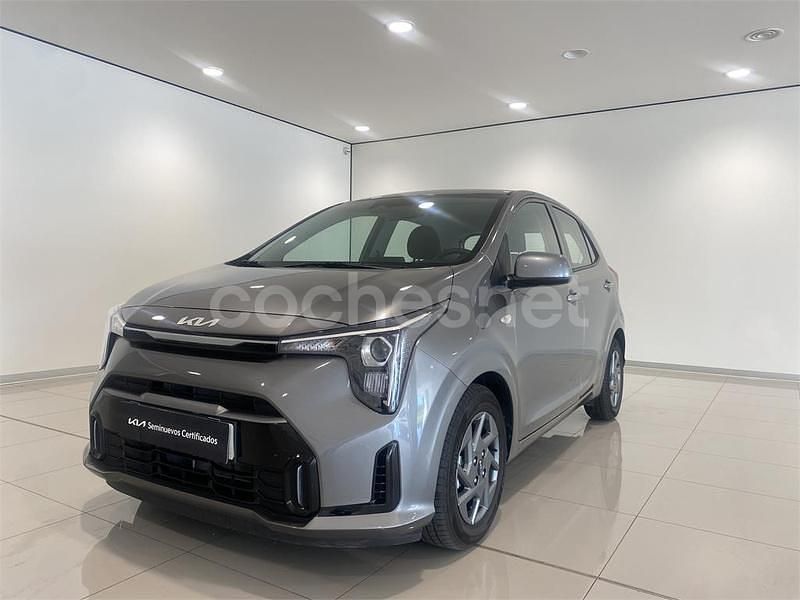 Gris / plata Usado 2024 Kia Picanto Utilitario | 15.485 € (Precio justo) - Imagen 1/4