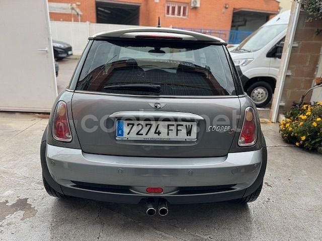 Usado Mini Cooper S 170 CV (125 kW) 2006 Gris / plata Utilitario