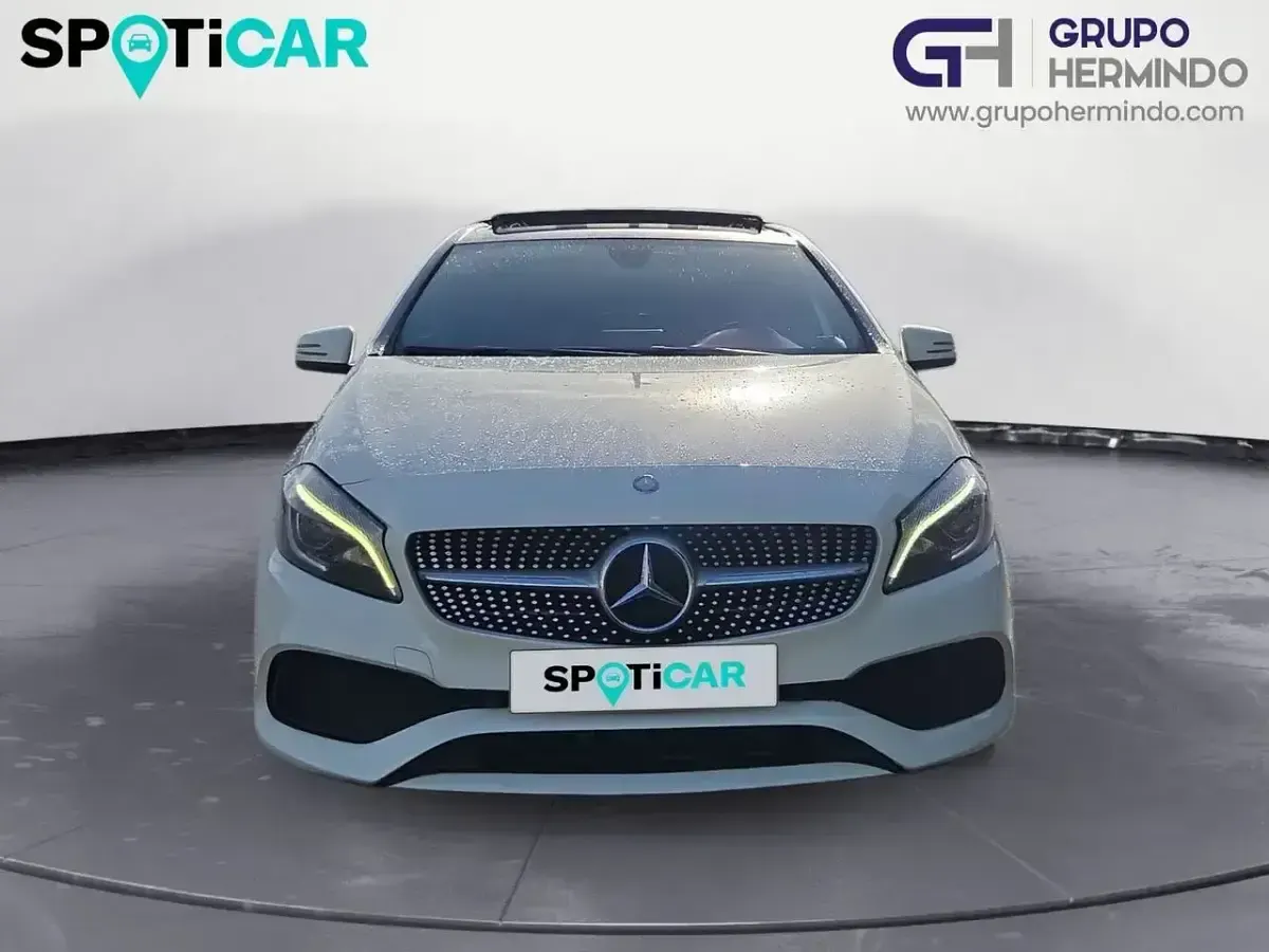 Usado Mercedes A180 AMG line 109 CV (80 kW) 2016 Blanco Berlina