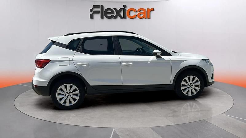 Usado Seat Arona Ecomotive 95 CV (69 kW) 2017 Blanco SUV