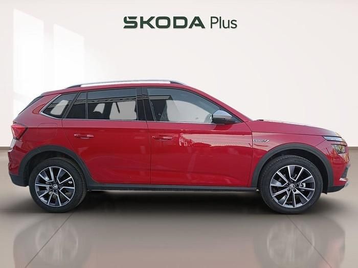 Usado Skoda Kamiq 110 CV (80 kW) 2022 Rojo SUV