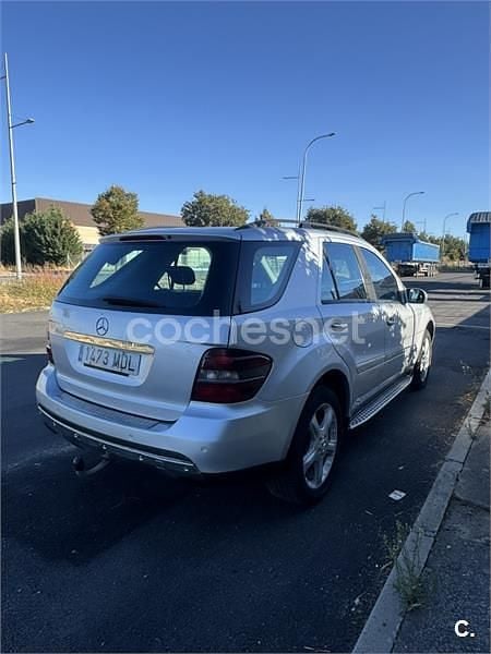 Gris / plata Usado 2006 Mercedes ML320 SUV | 9500 € (Super precio) - Imagen 1/1