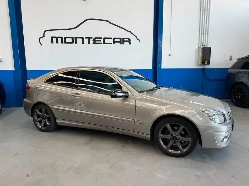 Usado Mercedes CLC180 143 CV (105 kW) 2008 Marrón Coupe
