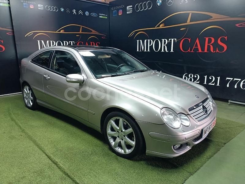 Beige Usado 2004 Mercedes C230 Berlina | 5900 € (Un poco caro) - Imagen 1/4
