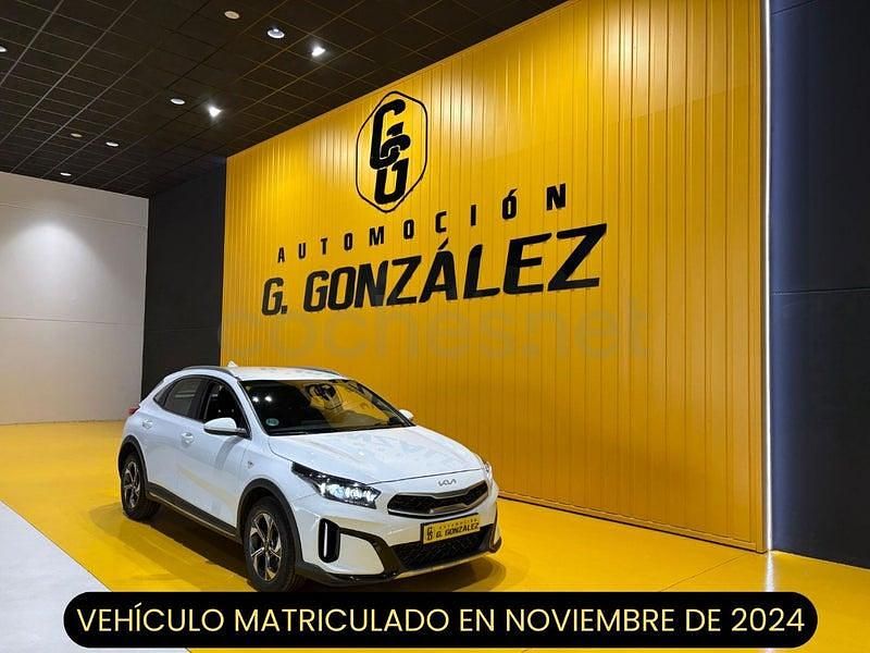 Begagnad Kia XCeed 101 HK (74 kW) 2024 Vit SUV