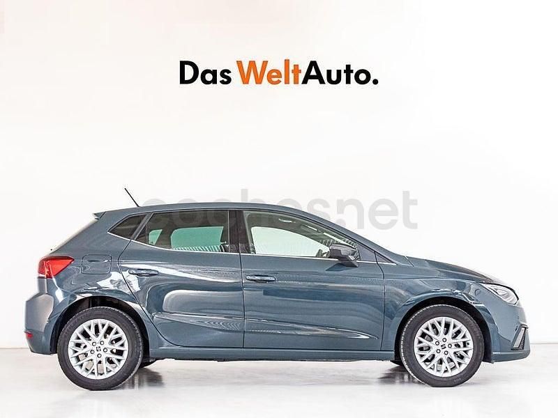 Usado Seat Ibiza 115 CV (84 kW) 2025 Azul Berlina