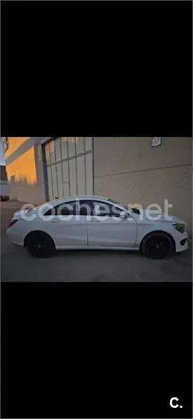 Usado Mercedes CLA200 136 CV (100 kW) 2014 Blanco Coupe