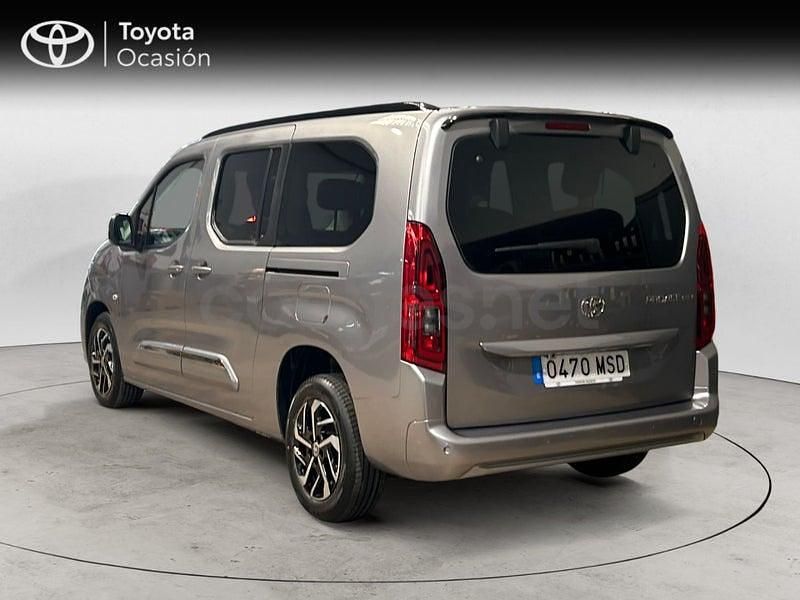 Usado Toyota Proace Verso Active 131 CV (96 kW) 2024 Gris / plata Familiar