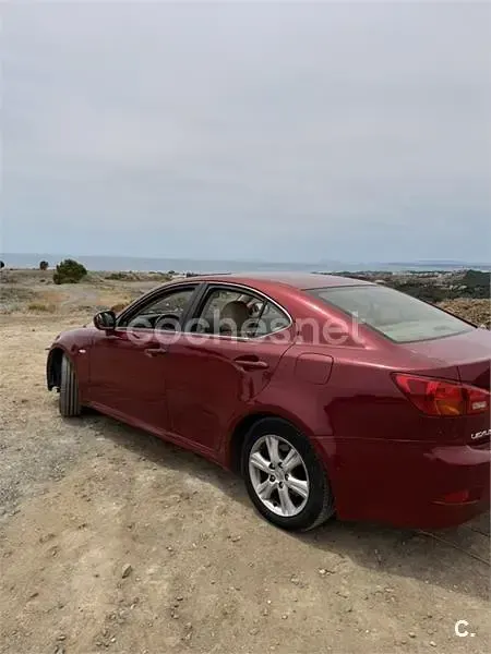 Usado Lexus IS220d President Line 177 CV (130 kW) 2006 Granate Berlina