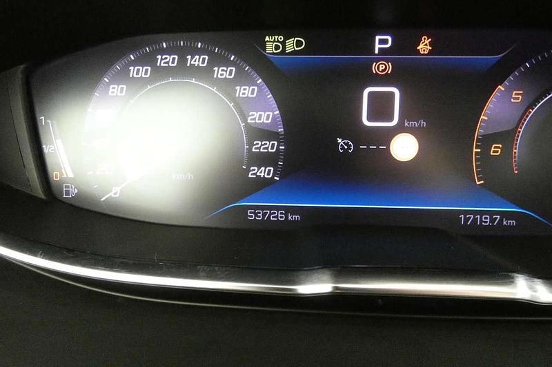 Usado Peugeot 3008 Allure 131 CV (96 kW) 2021 SUV