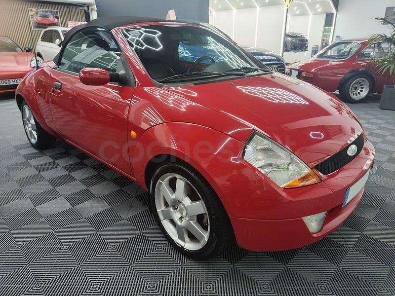 Usado Ford StreetKa 95 CV (69 kW) 2004 Rojo Descapotable