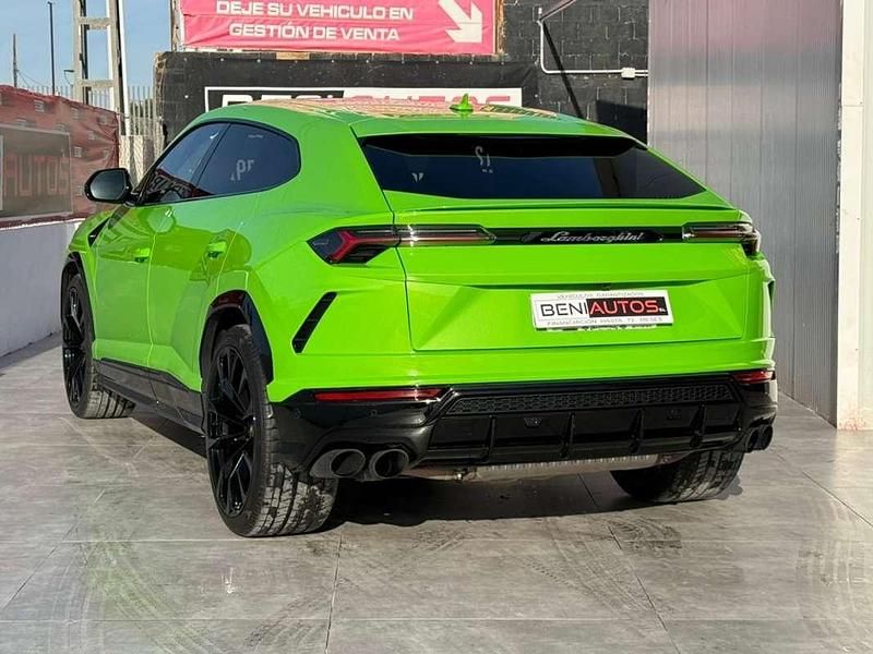 Usado Lamborghini Urus 666 CV (489 kW) 2021 Verde SUV