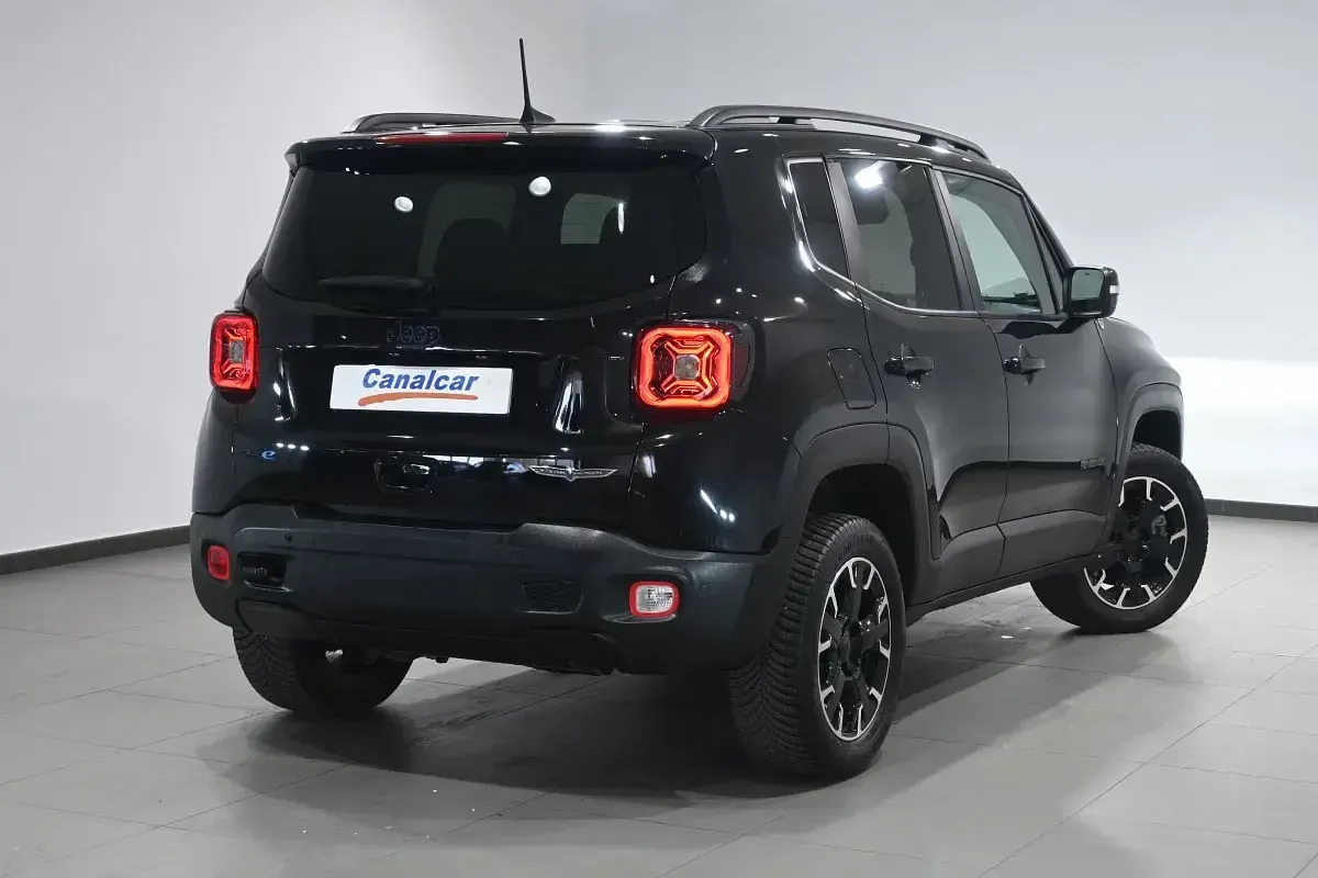 Usado Jeep Renegade 240 CV (176 kW) 2023 Negro SUV