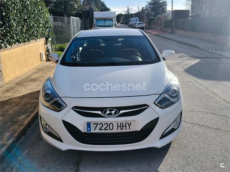 Usado Hyundai i40 GLS 135 CV (99 kW) 2012 Blanco Berlina