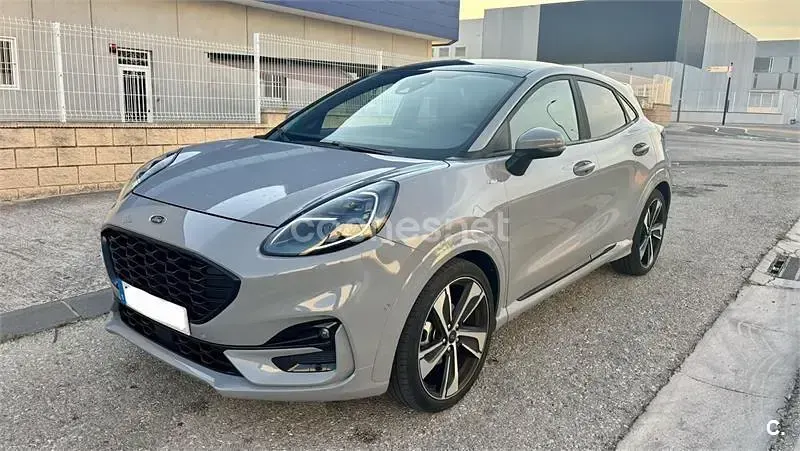 Usado Ford Puma ST-Line 155 CV (114 kW) 2023 Gris / plata SUV