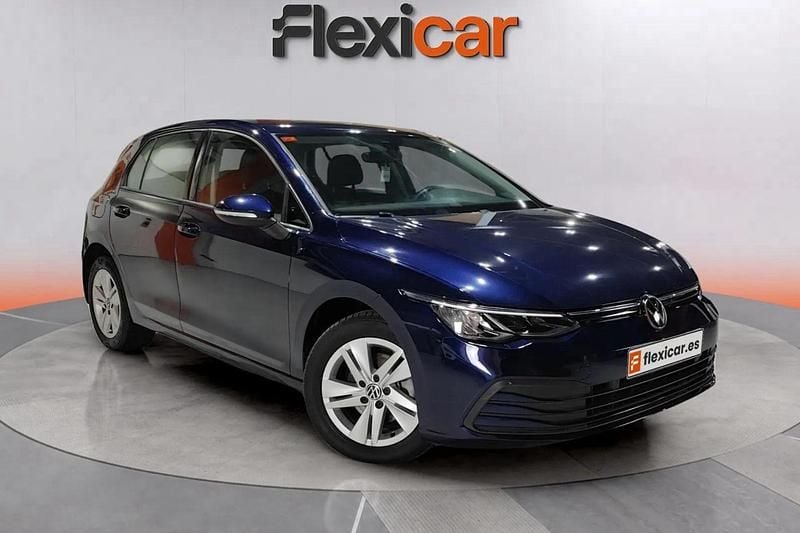 Usado VW Golf VIII Life 110 CV (80 kW) 2021 Azul Berlina