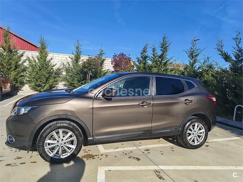 Marrón Usado 2015 Nissan Qashqai Acenta SUV | 6999 € (Super precio) - Imagen 1/4