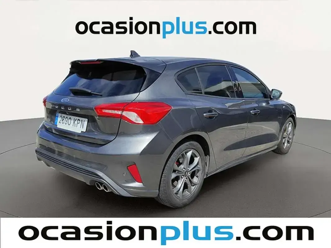 Usado Ford Focus ST-Line 125 CV (91 kW) 2018 Gris Utilitario