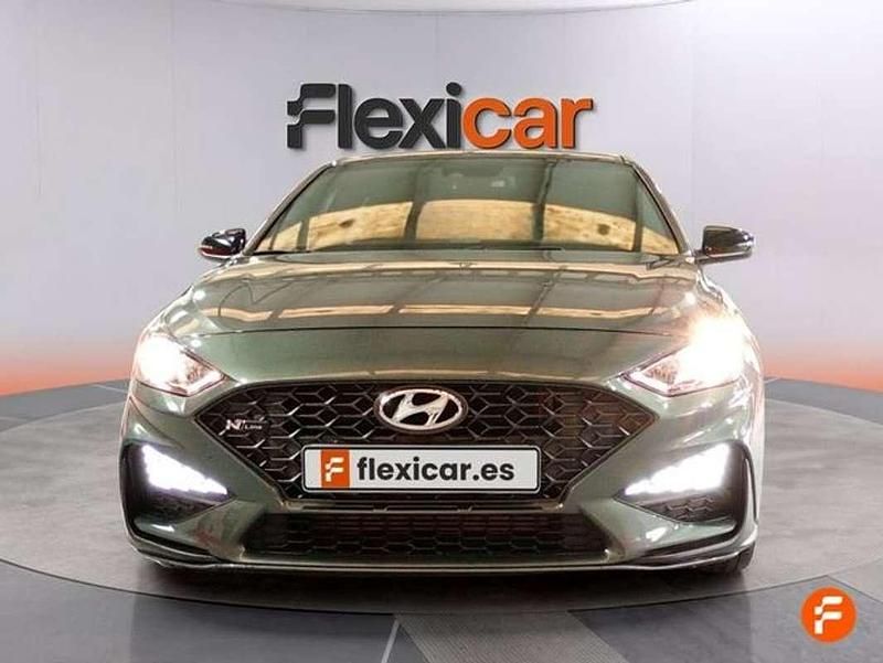 Usado Hyundai i30 N Line 120 CV (88 kW) 2023 Beige Berlina