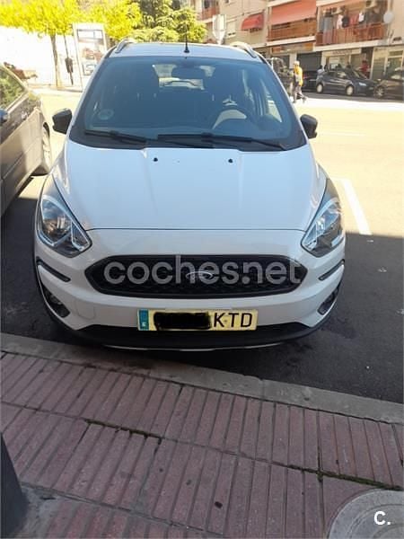 Usado Ford Ka Plus Ultimate 85 CV (62 kW) 2019 Blanco Utilitario