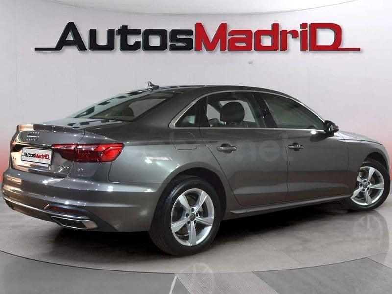 Usado Audi A4 Advanced Plus 163 HP (119 kW) 2020 Cinzento Sedan